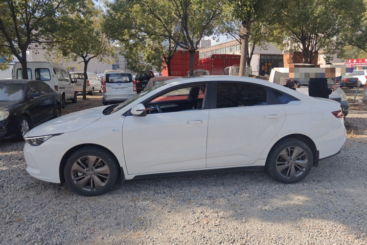 吉利几何A 2022款 Pro 430KM 青苹果Pro车身外观4