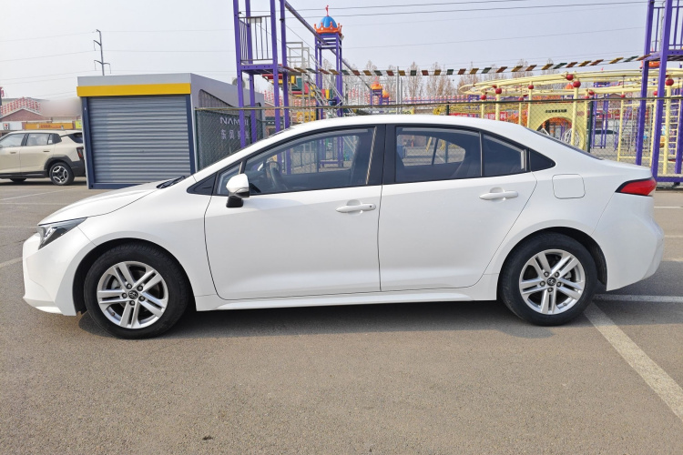 丰田 雷凌 2022款 改款 TNGA 1.5L CVT进取版车身外观4