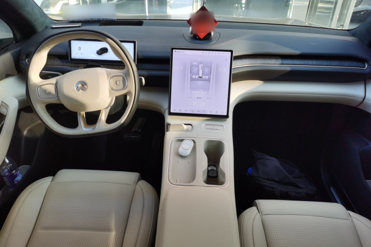 蔚来ES6 2024款 75kWh中控内饰12