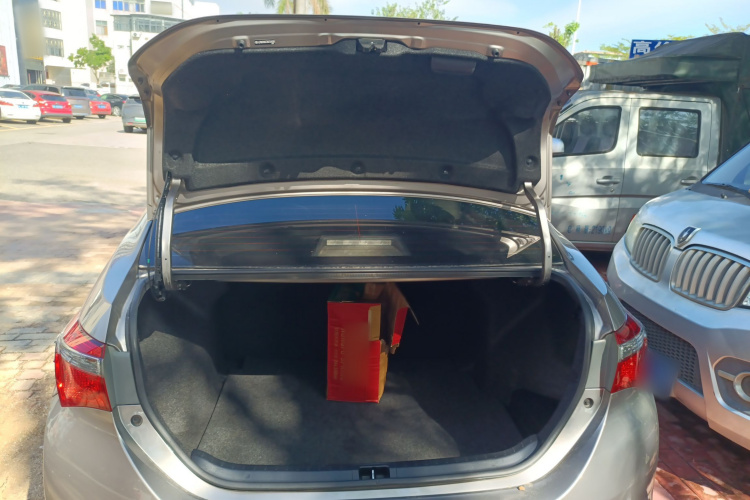 丰田 卡罗拉 2017款 改款 1.2T S-CVT GL局部细节23