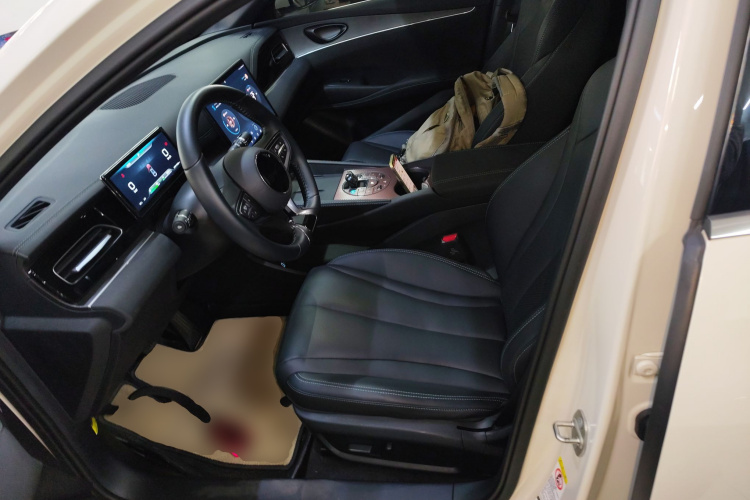 比亚迪 海豹06新能源 2024款 DM-i 80KM尊贵型局部细节19