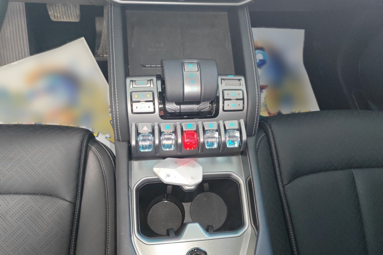 方程豹 钛3 2025款 501KM 四驱智驾Ultra版局部细节18