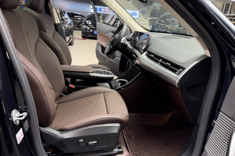 宝马X1 2023款 sDrive25Li M运动套装局部细节19