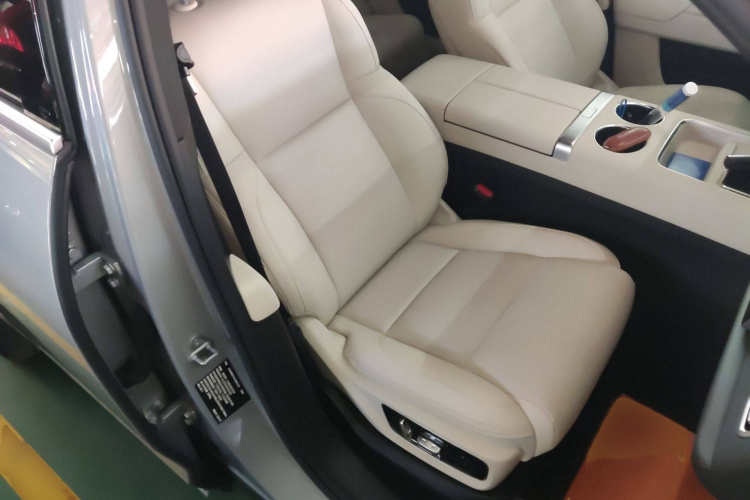 理想汽车 理想L7 2023款 Max局部细节41