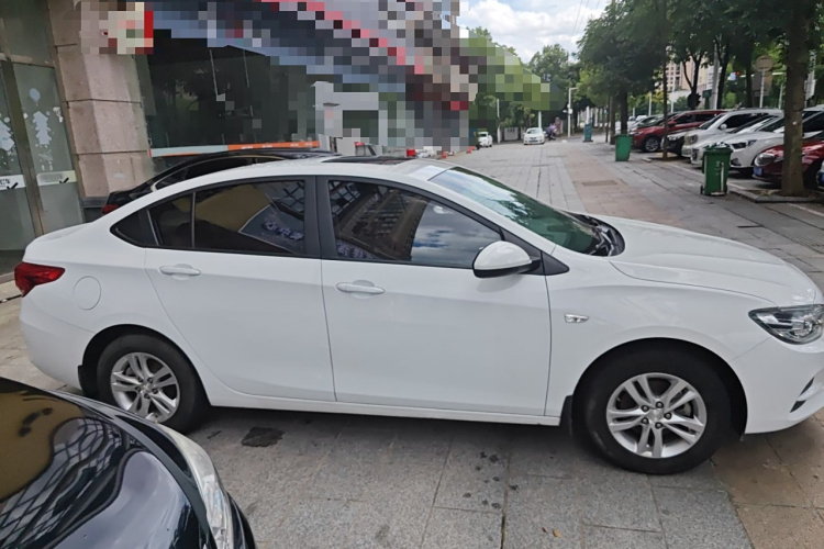 雪佛兰 科沃兹 2019款 320 自动欣悦版车身外观6002