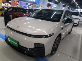 零跑汽车 零跑B01 2025款 550舒享版