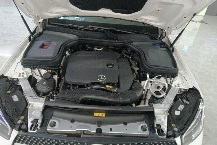 奔驰GLC 2022款 改款 GLC 300 L 4MATIC 动感型臻藏版机舱底盘24