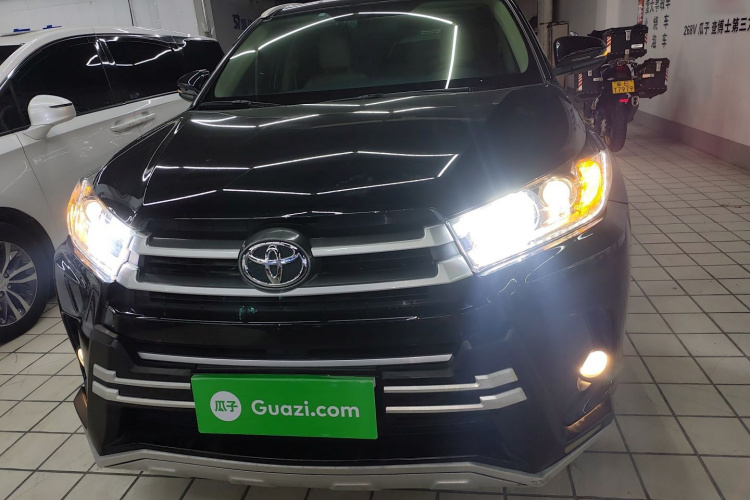 丰田 汉兰达 2018款 2.0T 四驱精英版 7座 国VI车身外观2