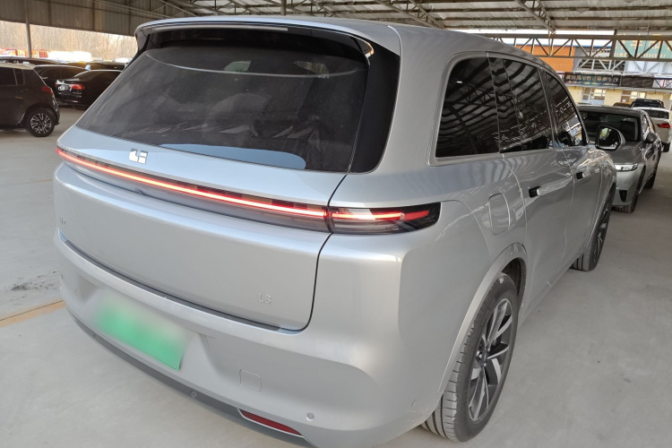 理想汽车 理想L8 2023款 Pro车身外观7