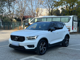 沃尔沃XC40 2021款 T4 四驱智远运动版