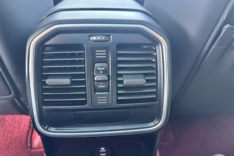 保时捷 2021款 Macan 2.0T中控内饰7003