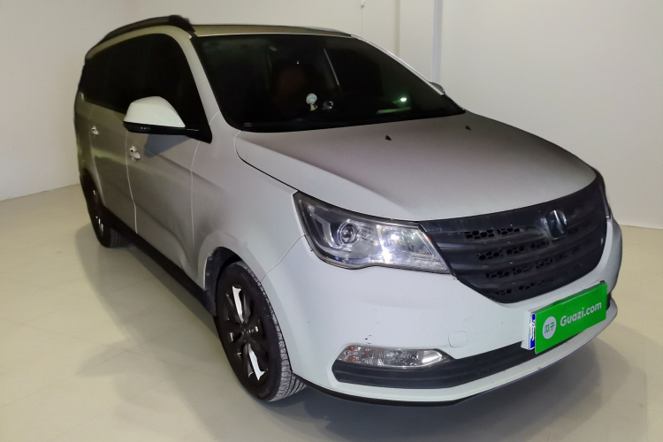 北汽威旺M50F 2017款 1.5L 舒适型车身外观3