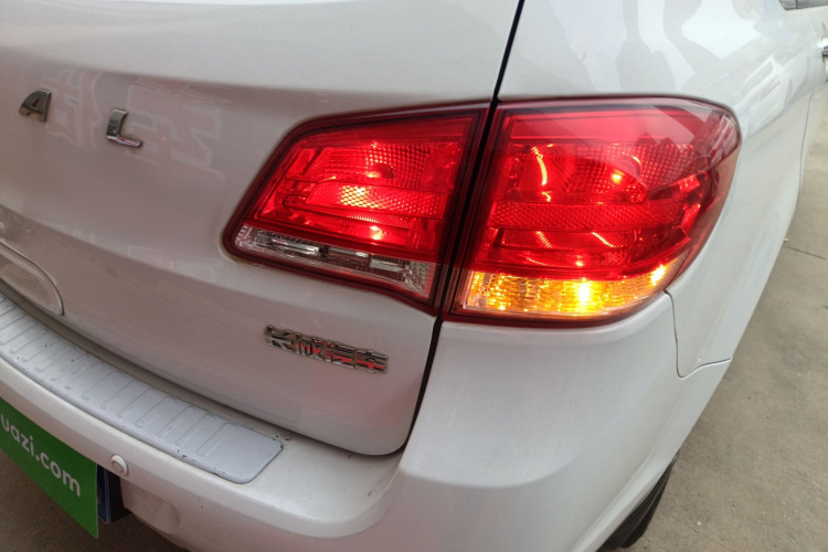 哈弗H6 2016款 升级版 1.5T 自动两驱精英型车身外观9