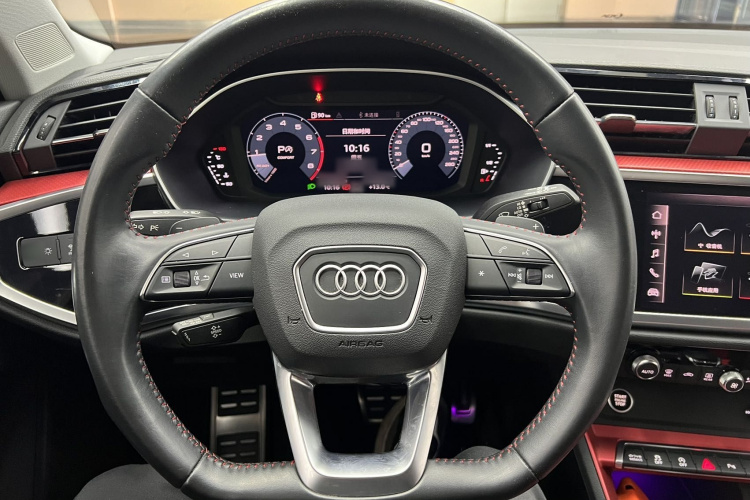 奥迪Q3 2021款 40 TFSI 时尚动感型中控内饰7004