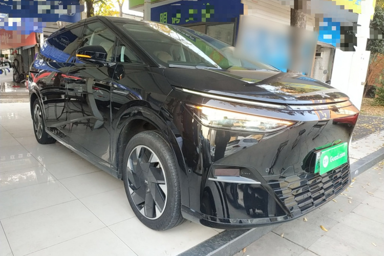 小鹏X9 2024款 640四驱高性能Max车身外观6002