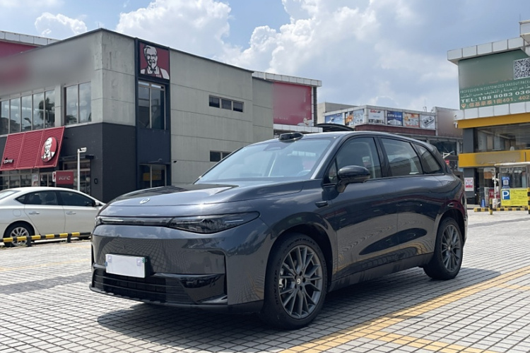 零跑汽车 零跑C10 2024款 210激光雷达版车身外观6002