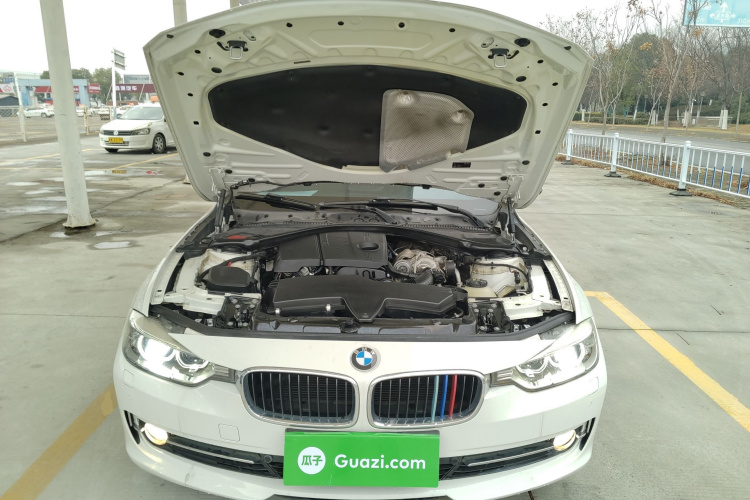 宝马3系 2015款 316Li 时尚型机舱底盘24