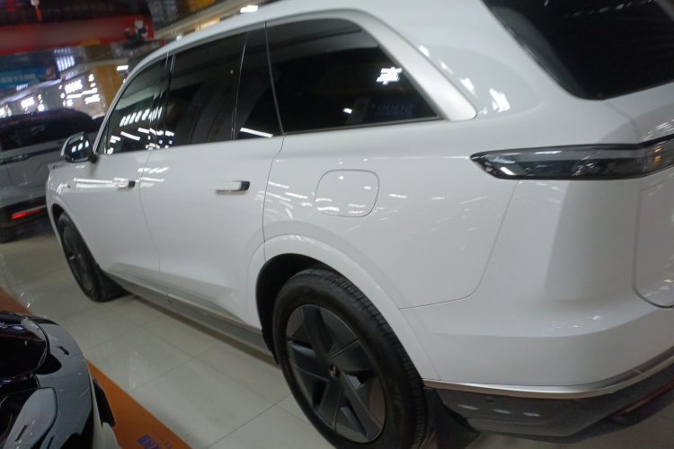 乐道L90 2025款 Pro 六座版车身外观4