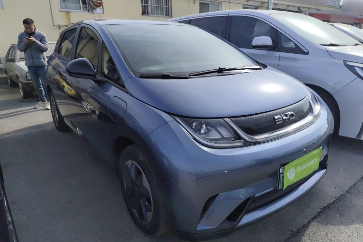 比亚迪 海豚 2025款 420km 自由版车身外观3