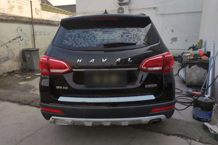 哈弗H6 2018款 红标 运动版 1.5T 手动两驱精英型车身外观6