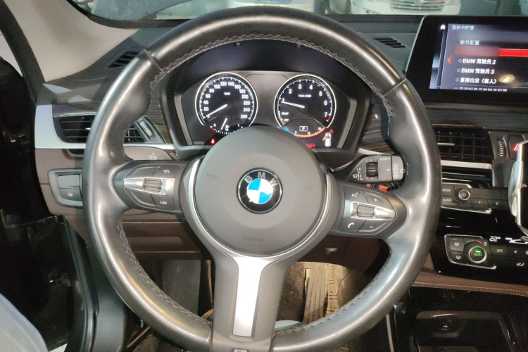 宝马X1 2022款 xDrive25Li 尊享型局部细节13