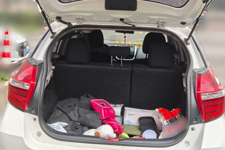 丰田 威驰FS 2019款 1.5L CVT锋驰版中控内饰23