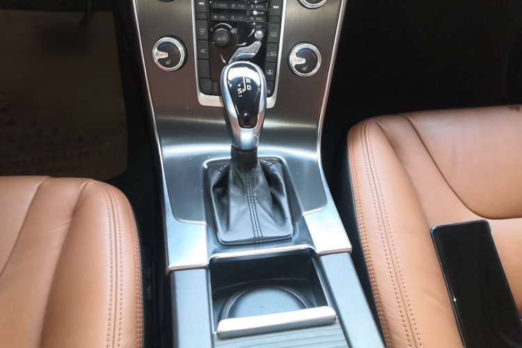 沃尔沃S60 2014款 S60L T5 智驭版局部细节18