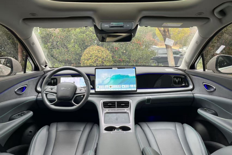 比亚迪 海狮07 DM-i 2025款 150 领航+版中控内饰7001