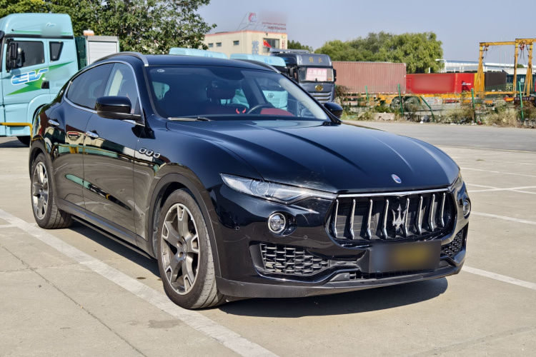 玛莎拉蒂 Levante 2016款 3.0T 标准型车身外观6004