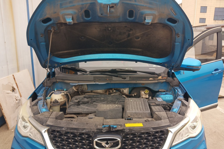 凯翼V3 2016款 1.5L 自动智联III机舱底盘24