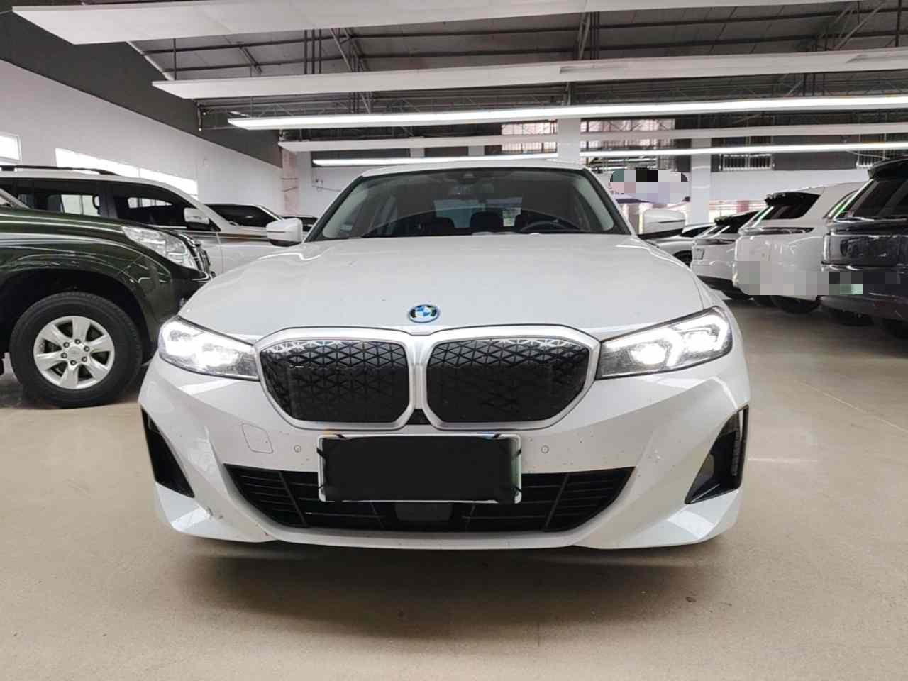 宝马i3 2025款 eDrive 35 L(1)