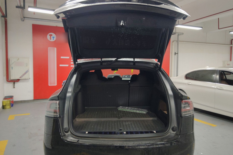 特斯拉 Model X 2023款 双电机全轮驱动版局部细节23