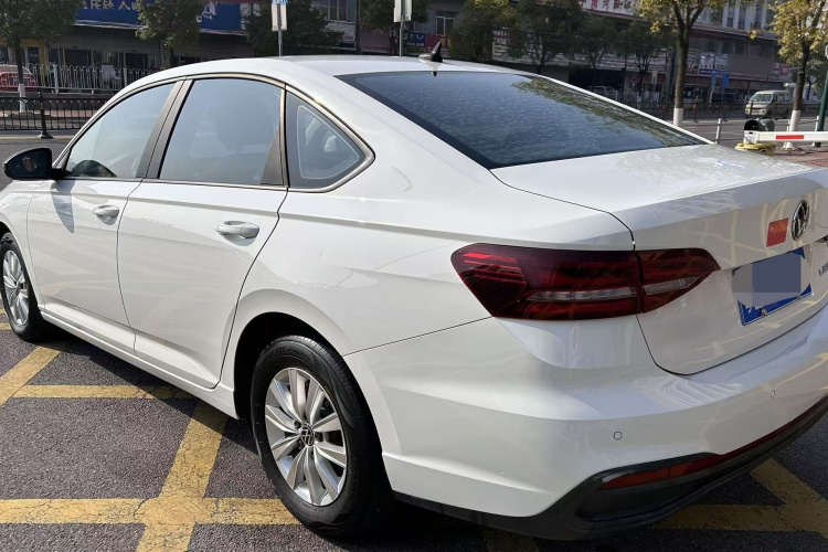 大众 朗逸 2023款 1.5L 自动得逸版车身外观6009