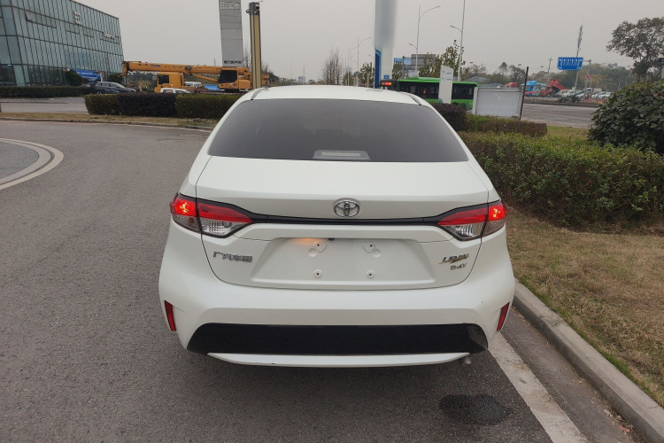 丰田 雷凌 2019款 185T CVT豪华版 国VI车身外观6