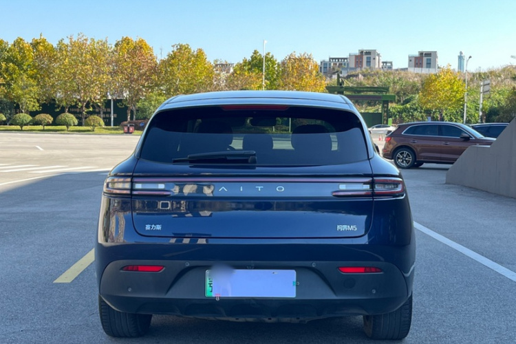 鸿蒙智行 问界M5 2022款 增程后驱标准版车身外观6004