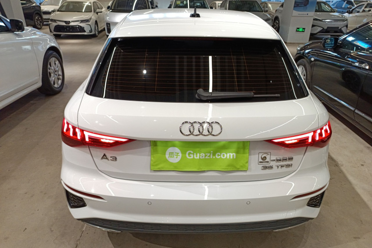 奥迪A3 2021款 Sportback 35 TFSI 进取运动型车身外观6