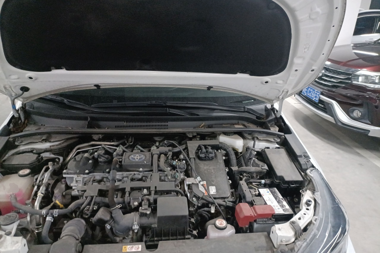 丰田 雷凌 2022款 双擎 1.8H E-CVT运动版机舱底盘24