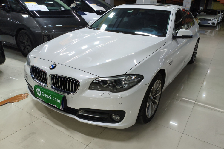 宝马5系 2017款 525Li 领先型车身外观1