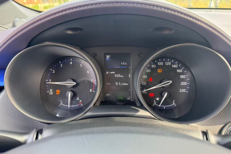 丰田C-HR 2020款 2.0L 豪华版中控内饰7004