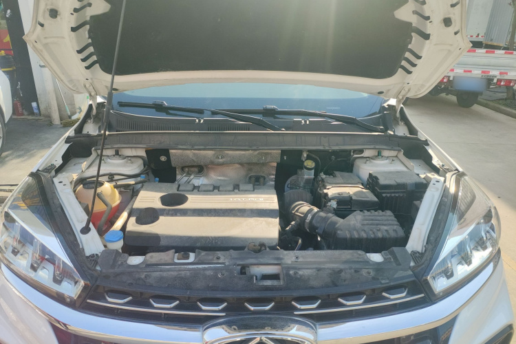 奇瑞 瑞虎8 2021款 鲲鹏版 290TGDI 自动逐风+版机舱底盘24