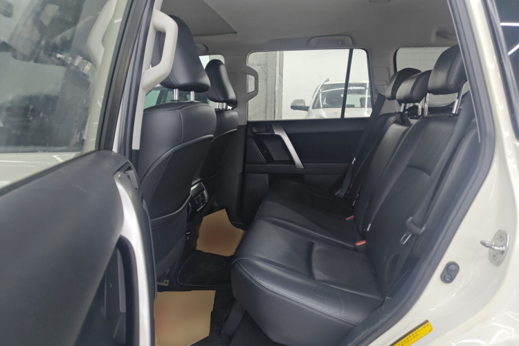 丰田 普拉多 2015款 2.7L 自动标准版中控内饰21