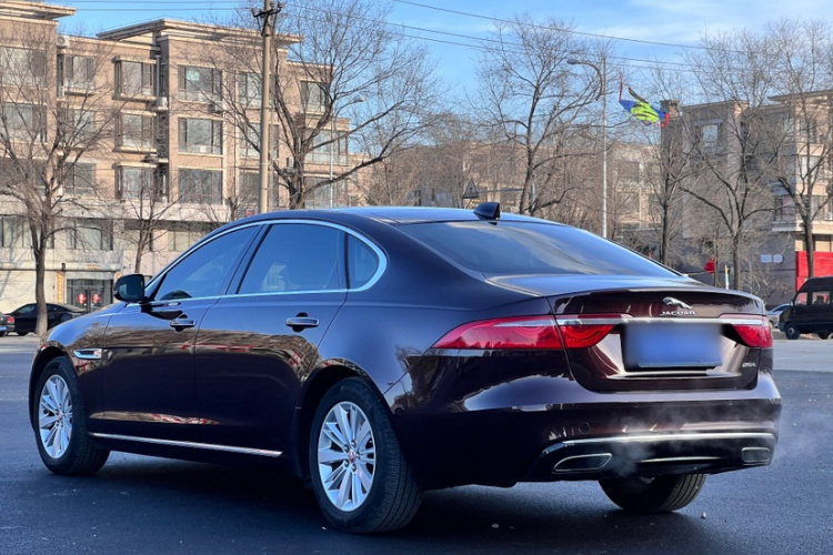 捷豹XFL 2017款 XFL 2.0T 240PS 尊享版车身外观6003