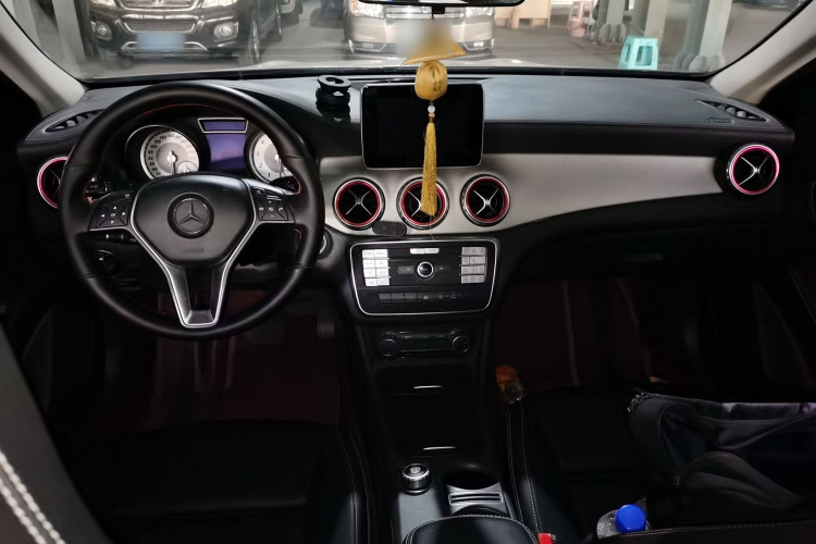 奔驰GLA 2016款 GLA 200 时尚型中控内饰7002