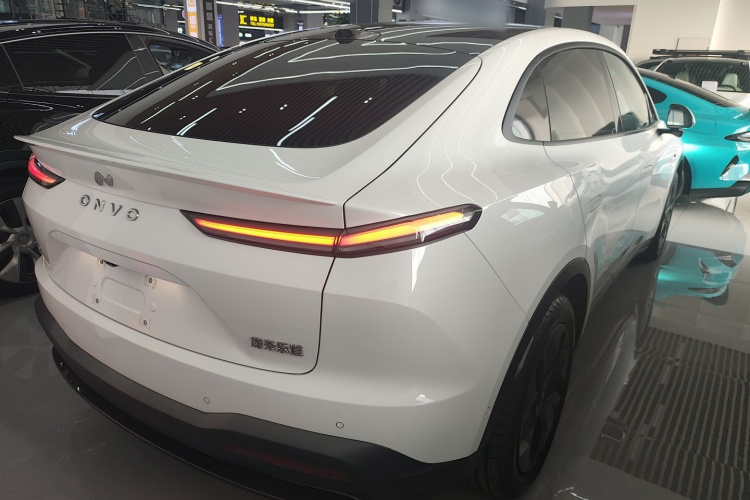 乐道L60 2024款 60kWh 后驱版车身外观6