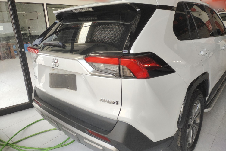丰田 RAV4荣放 2024款 2.0L CVT两驱风尚Plus版车身外观6