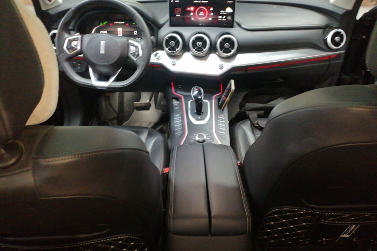 魏牌 VV7 2020款 2.0T 旗舰型中控内饰7002