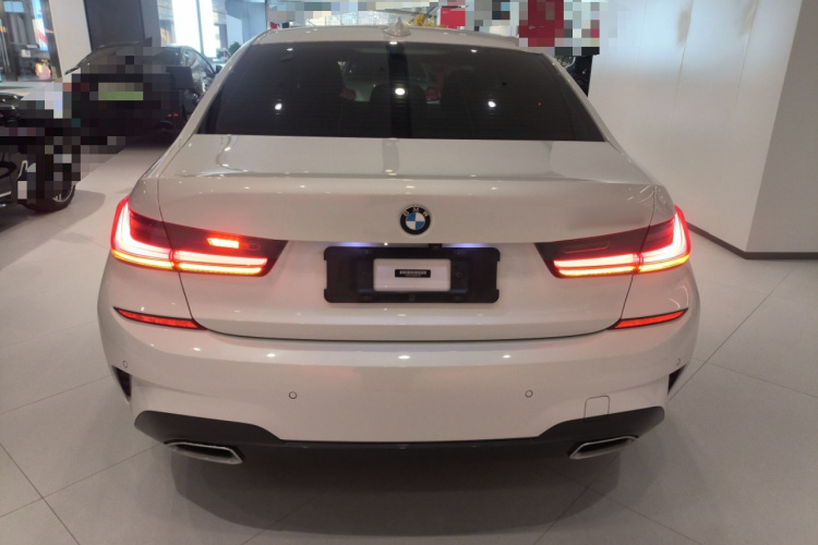 宝马3系 2021款 改款 325Li M运动套装车身外观6