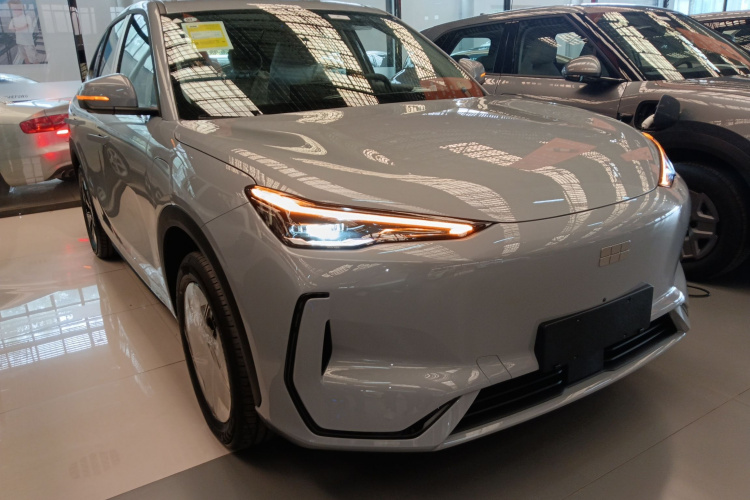 吉利银河 银河E5 2026款 530km 启航版车身外观6002