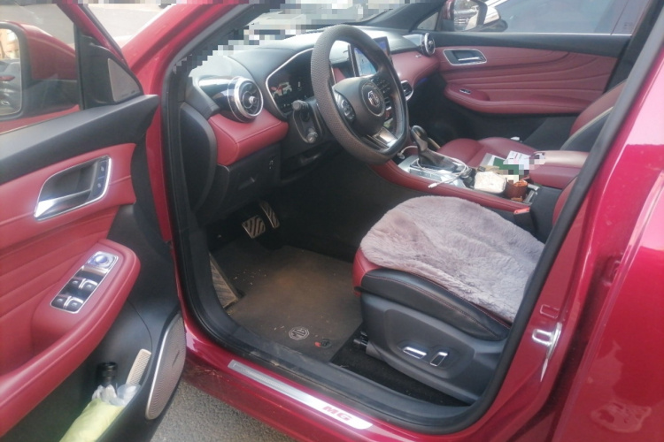 名爵HS 2018款 30T 自动四驱Trophy荷尔蒙超燃版 国V中控内饰20