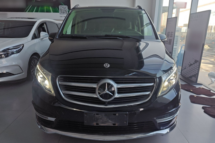 奔驰 威霆 2018款 2.0T 商务版 国VI车身外观6001